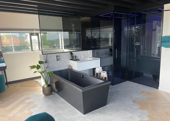 Above And Beyond - Luxe Suite Met Sauna En Stoomdouche